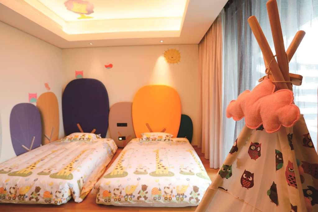 Ln Garden Hotel Nansha Cantão Quarto foto